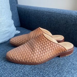Nisolo Ama Woven Mule in Almond